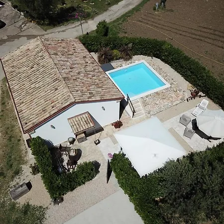 Couette-café Il Giardino Di Epicuro 4*