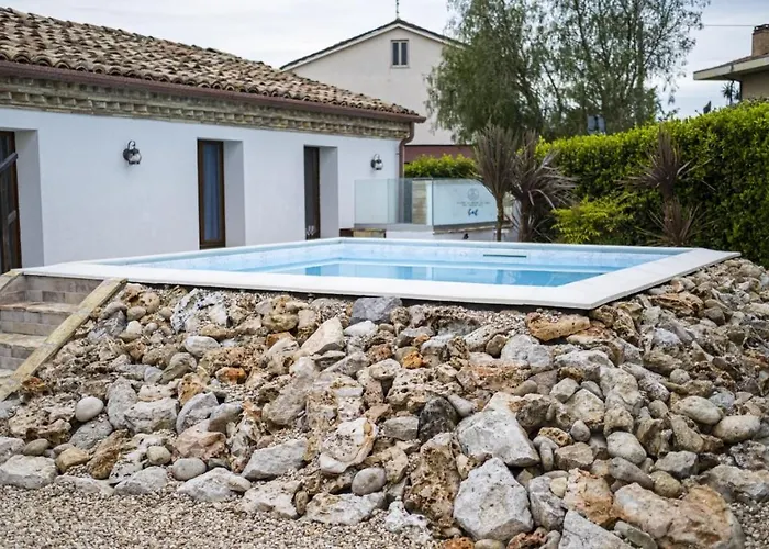 ベッド・アンド・ブレックファスト Il Giardino Di Epicuro ロッカ・サン・ジョヴァンニ